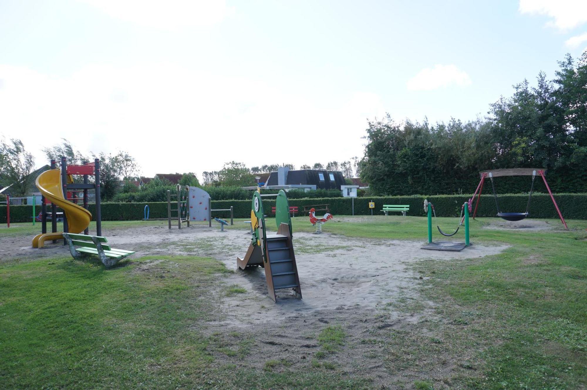 Kustverhuur, Park Schoneveld, Duinroos 106 * Breskens